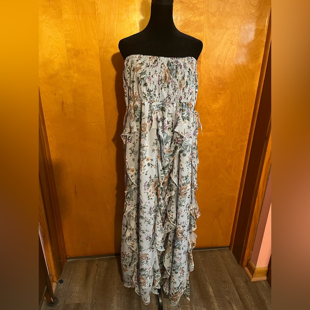 The Pyramid Collection Large Strapless Floral Dress - Blue and Cream